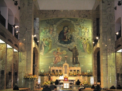 The altar of Padre Pio&#039;s church in San Giovanni Rotondo, Italy