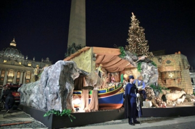 Hang đá Giáng sinh tại quảng trường Thánh Phêrô năm nay gợi nhớ hang đá đầu tiên Thánh Phanxicô thực hiện